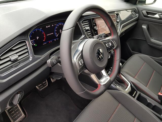 Volkswagen T-Roc 1.5 TSI 150pk R-Line Sport DSG | Navigatie | Climate Control | Camera | Virtual Cockpit | Elektrische achterklep | DAB | Lane assist | Adaptive cruise control |