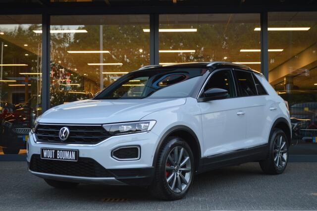 Volkswagen T-Roc 1.5 TSI Sport DSG Led Panorama Acc Camera Keyless Afn.Trekh Pdc