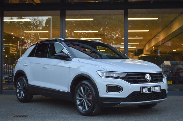 Volkswagen T-Roc 1.5 TSI Sport DSG Led Panorama Acc Camera Keyless Afn.Trekh Pdc