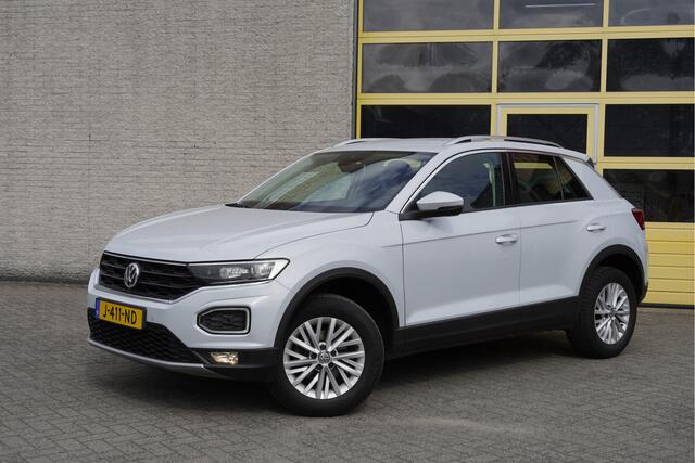 Volkswagen T-Roc 1.5 TSI 150PK! Automaat Style Business BJ2020 Lmv 16" | Led V+A | Pdc | Navi | Elek. achterklep | Achteruitrijcamera | App-Connect | Virtual cockpit | Climate control | Verwarmde voorstoelen | Getint glas