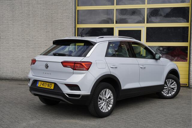 Volkswagen T-Roc 1.5 TSI 150PK! Automaat Style Business BJ2020 Lmv 16" | Led V+A | Pdc | Navi | Elek. achterklep | Achteruitrijcamera | App-Connect | Virtual cockpit | Climate control | Verwarmde voorstoelen | Getint glas