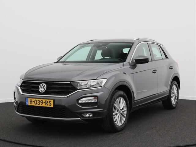 Volkswagen T-Roc 1.0 TSI Style/ lage km/ trekhaak!