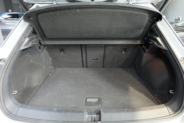 Volkswagen T-Roc 1.5 TSI Sport / Panodak / Leder / Virtual / Camera
