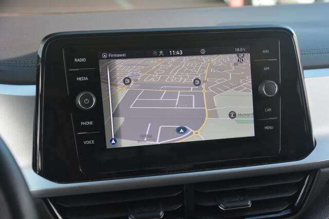 Volkswagen T-Roc 1.0 TSI Life Business | Navigatie | Virtual-cockpit | Stoelverwarming | DAB+ |