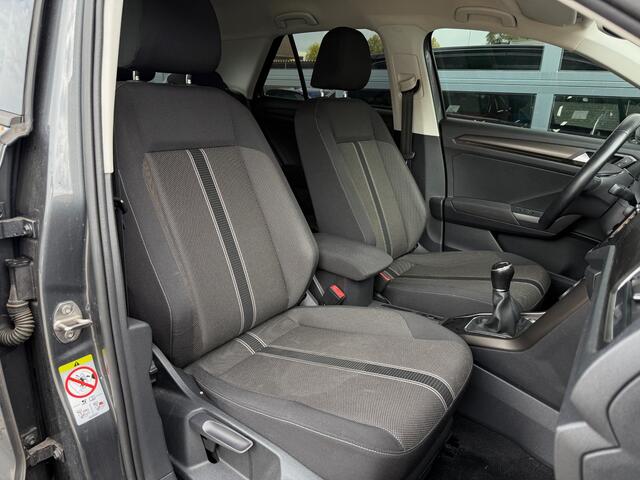 Volkswagen T-Roc 1.5 TSI Style Navi Cruise Camera
