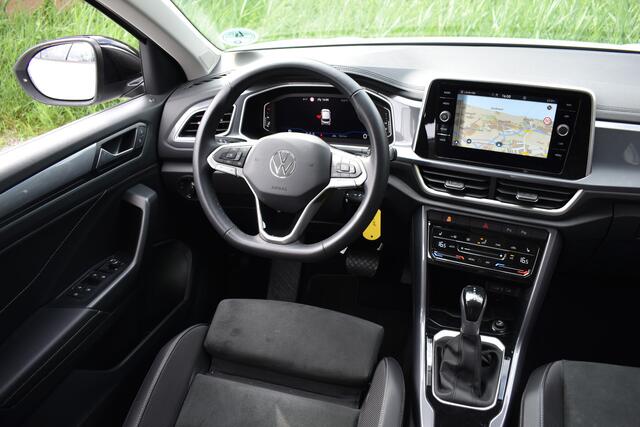 Volkswagen T-Roc 1.5 TSI DSG 150PK Style VIRTUAL/TREKHAAK/IQ-LIGHT