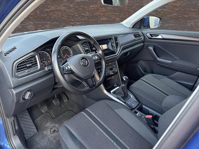 Volkswagen T-Roc 1.0 TSI ECC LM VELGEN NAVIGATIE TREKHAAK