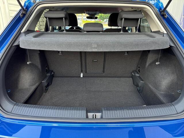 Volkswagen T-Roc 1.0 TSI ECC LM VELGEN NAVIGATIE TREKHAAK