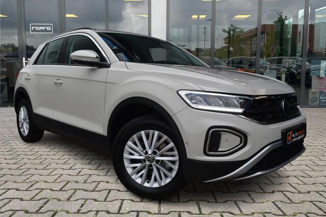 Volkswagen T-Roc 1.5 TSI Life Business | LED | DAB | Trekhaak |