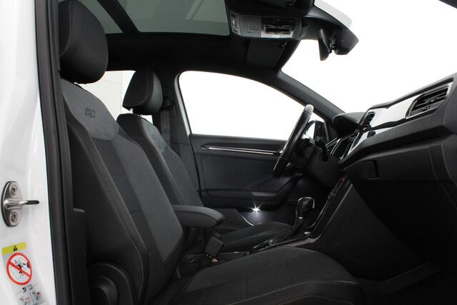 Volkswagen T-Roc 1.5 TSI Sport Business R-Line > Pano.schuif/Beats/Trekhaak/Zwart dak/Keyless/Camera/LED...