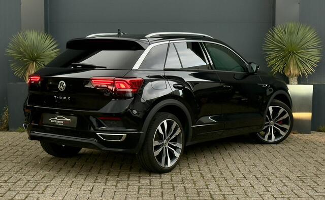 Volkswagen T-Roc 1.5 TSI R-line Trekhaak Pano Automaat ACC Camera