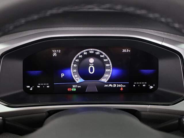 Volkswagen T-Roc Life Edition 1.5 110 kW / 150 pk TSI SUV 7 versn. | Verlengde garantie | Navigatie via App | Parkeersensoren (Park assist) | Achteruitrijcamera | Adaptieve cruise control |