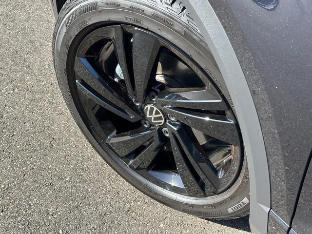 Volkswagen T-Roc 1.5 TSI 150pk R-Line | Black Style | Keyless | Navi | Adapt. Cruise | Rijklaar incl. verlengde garantie