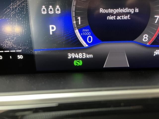 Volkswagen T-Roc 1.5 TSI R-Line / AUTOMAAT/ 2X R-LINE/ MATRIX/ APP-CONNECT/ ADAPT. CRUISE/ DAB/ PARK. SENSOREN + CAMERA/ RIJ-MODI/ CLIMA/ STOEL VERWARM./ BLUETOOTH/ 17" LMV