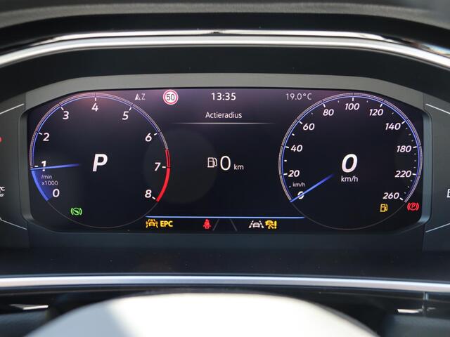Volkswagen T-Roc R-Line-Edition 1.5 110 kW / 150 pk TSI SUV 7 versn DSG | Elektr. bedienbare achterklep | Keyless |