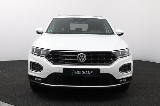 Volkswagen T-Roc 1.5 TSI Sport | Panoramadak | Stoelverwarming | Camera |