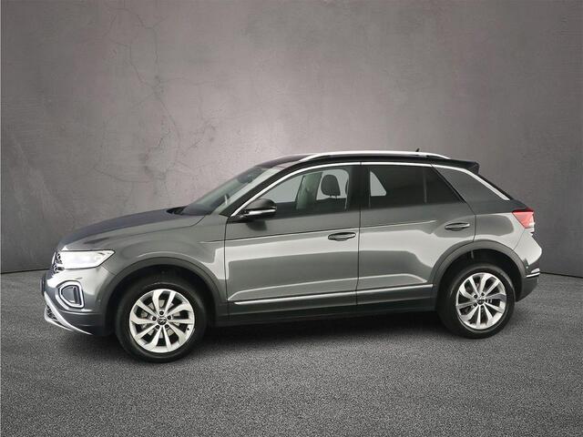 Volkswagen T-Roc Style 1.5 TSI 150pk DSG Automaat Trekhaak, Navigatie, Adaptive cruise control, Parkeersensoren, App connect, Stoelverwarming, LED koplampen