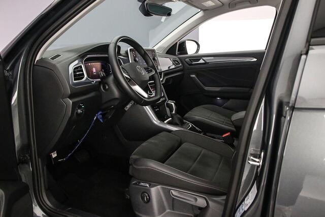 Volkswagen T-Roc Style 1.5 TSI 150pk DSG Automaat Trekhaak, Navigatie, Adaptive cruise control, Parkeersensoren, App connect, Stoelverwarming, LED koplampen