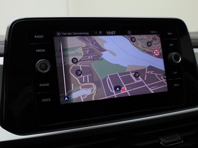 Volkswagen T-Roc 1.0TSI/116PK Life · Apple/Android Car Play · Stoelverwarming · LED · Garantie tot november 2026