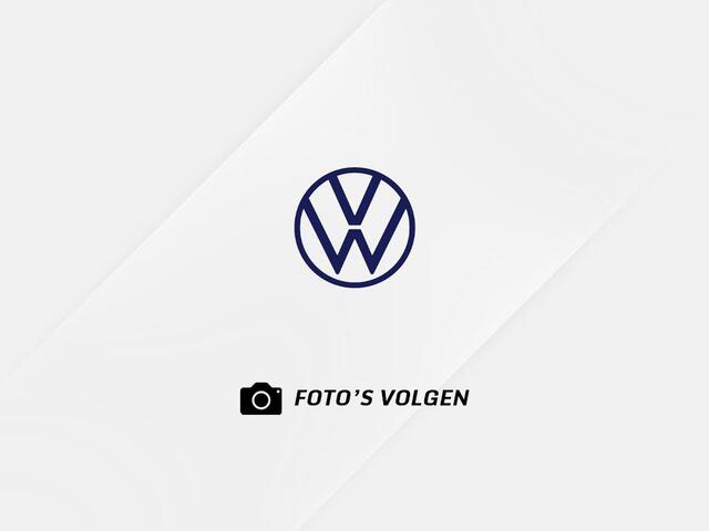 Volkswagen T-Roc 1.0 TSi 110 Pk Style | Trekhaak | Adaptive Cruise | Navigatie | CarPlay | ECC | Parkeersensoren | 68.883 Km!!