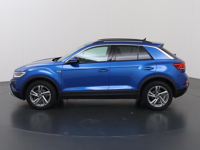Volkswagen T-Roc 1.5 TSI Life 75 Edition | Trekhaak | LED | Digitaal Dashboard | Navigatie | Camera | Apple CarPlay/Android Auto | DAB | Adaptieve CruiseControl | Climate Control |