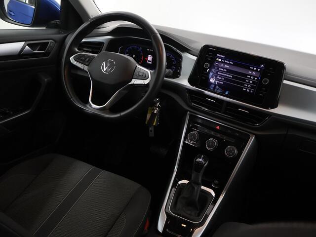 Volkswagen T-Roc 1.5 TSI Life 75 Edition | Trekhaak | LED | Digitaal Dashboard | Navigatie | Camera | Apple CarPlay/Android Auto | DAB | Adaptieve CruiseControl | Climate Control |