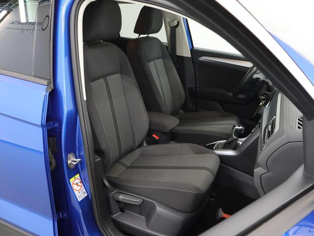 Volkswagen T-Roc 1.5 TSI Life 75 Edition | Trekhaak | LED | Digitaal Dashboard | Navigatie | Camera | Apple CarPlay/Android Auto | DAB | Adaptieve CruiseControl | Climate Control |