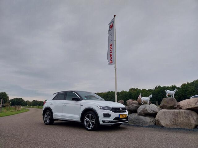 Volkswagen T-Roc 1.5 TSI Sport Business R Line VIRTUAL COCKPIT ADAPT CRUISE CAMERA PARK ASSIST HALF LEER LED NAVI ECC TREKHAAK