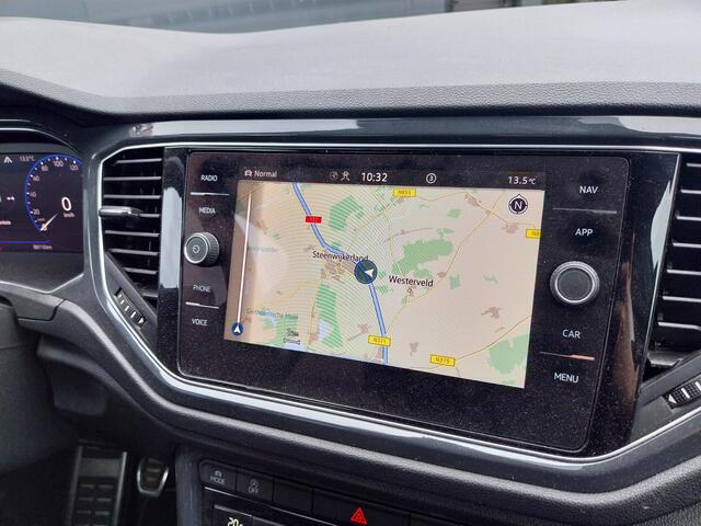 Volkswagen T-Roc 1.5 TSI Sport Business R Line VIRTUAL COCKPIT ADAPT CRUISE CAMERA PARK ASSIST HALF LEER LED NAVI ECC TREKHAAK
