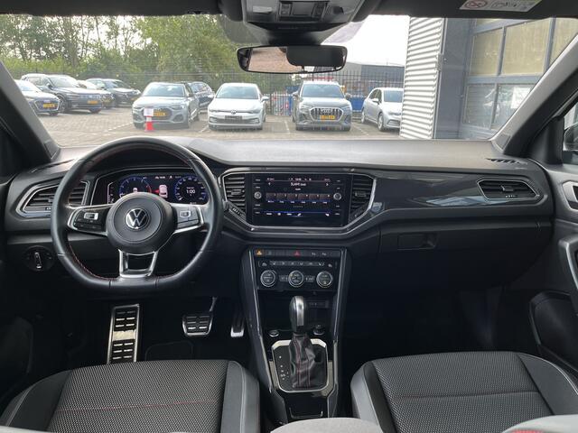 Volkswagen T-Roc 1.5 TSI 150pk DSG R-Line / Zwart Dak / 19" Suzuka / Virtual Cockpit / Stoelverwarming / LED / Trekhaak / Camera / Keyless / Alarm / Sport Comfort Stoelen / Dode Hoek