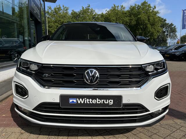 Volkswagen T-Roc 1.5 TSI 150pk DSG R-Line / Zwart Dak / 19" Suzuka / Virtual Cockpit / Stoelverwarming / LED / Trekhaak / Camera / Keyless / Alarm / Sport Comfort Stoelen / Dode Hoek