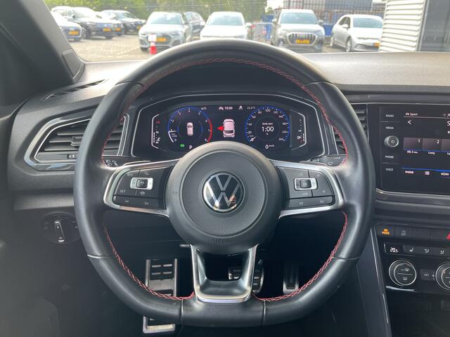 Volkswagen T-Roc 1.5 TSI 150pk DSG R-Line / Zwart Dak / 19" Suzuka / Virtual Cockpit / Stoelverwarming / LED / Trekhaak / Camera / Keyless / Alarm / Sport Comfort Stoelen / Dode Hoek