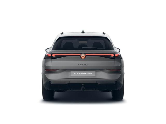 Volkswagen T-Roc R-Line First Edition 1.5 150 PK | Trekhaak | Panoramadak | 360 Camera | Head-Up | Elektrische Achterklep |