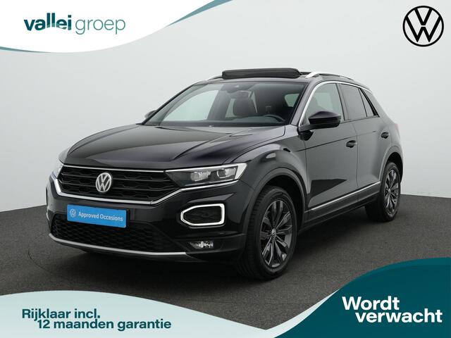 Volkswagen T-Roc 1.5 TSI 150 pk DSG Sport | Panoramadak | Trekhaak | Achteruitrijcamera | Adaptive Cruise | LED Plus koplampen