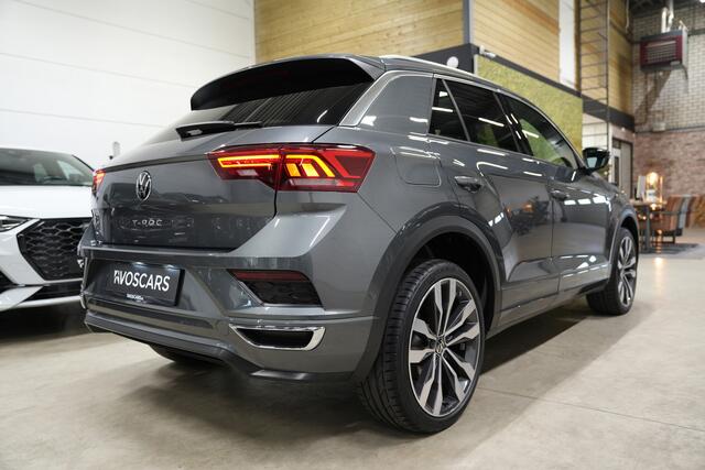 Volkswagen T-Roc 1.5 TSI 3x R-Line * Fabrieksgarantie - Pano - Trekhaak - Virtual - 19" - Camera - Keyless - Beats *