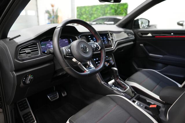 Volkswagen T-Roc 1.5 TSI Sport DSG * Virtual - Camera - ACC - Blind Spot - 18" - App *