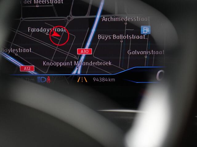 Volkswagen T-Roc 1.0 TSI 115 pk Sport | Achteruitrijcamera | Navigatie | Virtual Cockpit