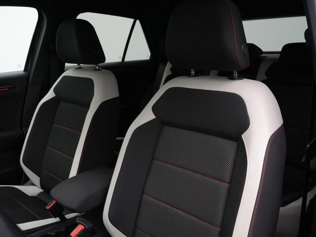 Volkswagen T-Roc 1.0 TSI 115 pk Sport | Achteruitrijcamera | Navigatie | Virtual Cockpit