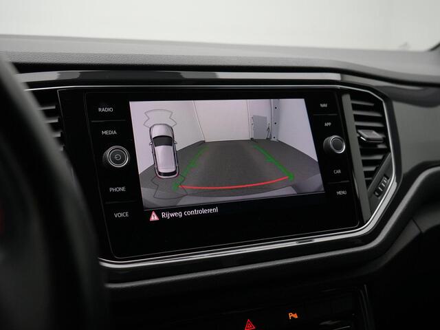 Volkswagen T-Roc 1.0 TSI 115 pk Sport | Achteruitrijcamera | Navigatie | Virtual Cockpit