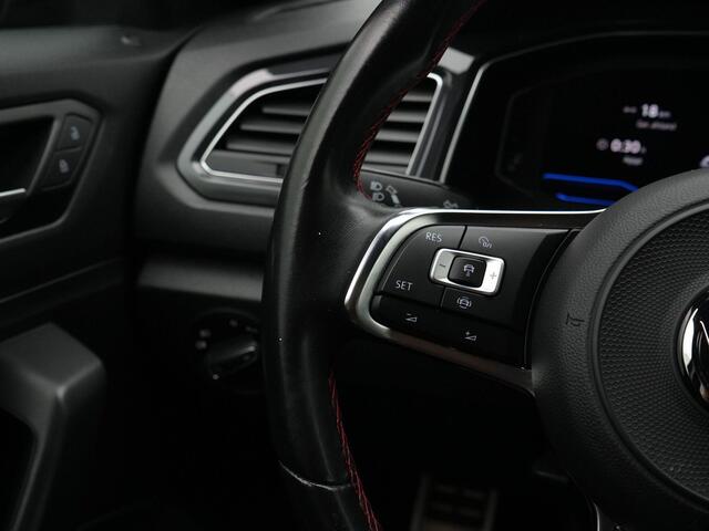 Volkswagen T-Roc 1.0 TSI 115 pk Sport | Achteruitrijcamera | Navigatie | Virtual Cockpit