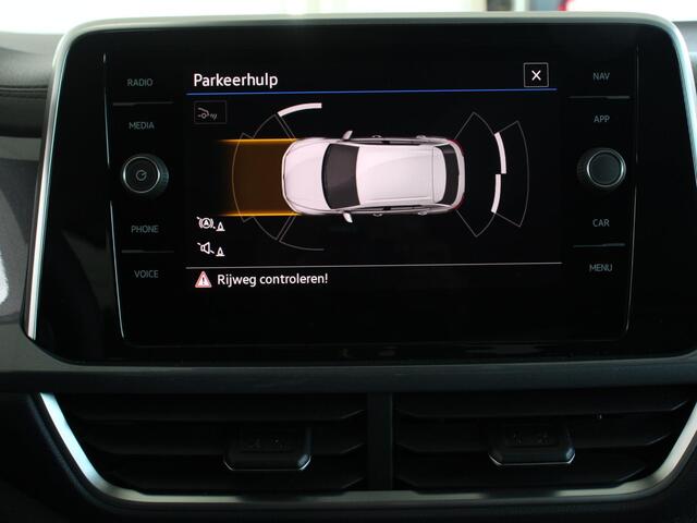 Volkswagen T-Roc 1.5 TSI 150pk DSG Style Edition | Navigatie | Apple Carplay/Android Auto | Camera | Parkeersensoren | Adaptive Cruise Control | Dodehoek Assistent | Elektrische achterklep | Stoel- en stuurverwarming | Full Led | Climate Control | Lichtmetalen velgen