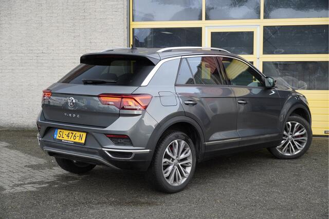 Volkswagen T-Roc 1.5 TSI 150PK Sport BJ2018 Lmv 18? | Vol-Led | Pdc | Achteruitrijcamera | Trekhaak | App-Connect | Climate control | Cruise control