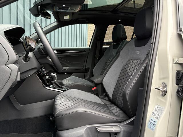 Volkswagen T-Roc 1.5 TSI R-Line Business | Panodak | Beats | Keyless | Trekhaak afnb | IQ Light | Side Assist | Prijs Rijklaar!!