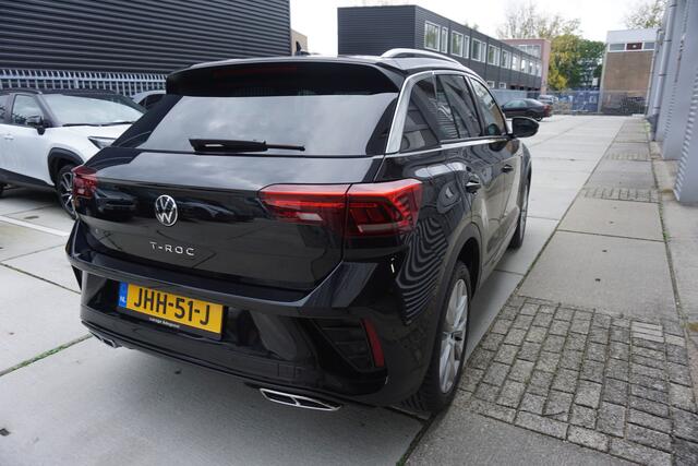 Volkswagen T-Roc 1.5 TSI R-Line |Carplay|Camera|Dodehoek|E.a.klep|Stoelverw|PDC V+A|