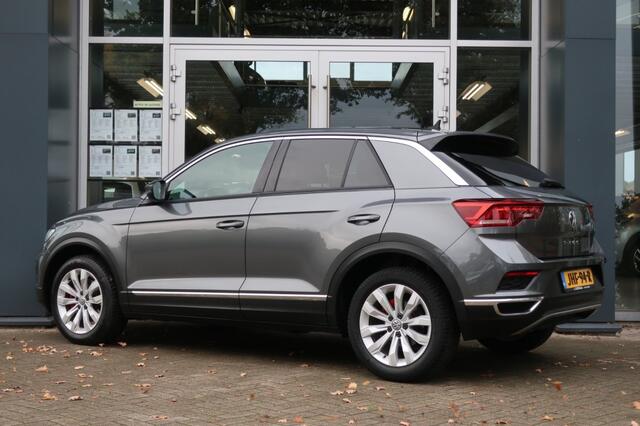 Volkswagen T-Roc 1.5 TSI 150PK, Dode Hoek Monitor, Apple Carplay/ Android Auto, Navi, etc.