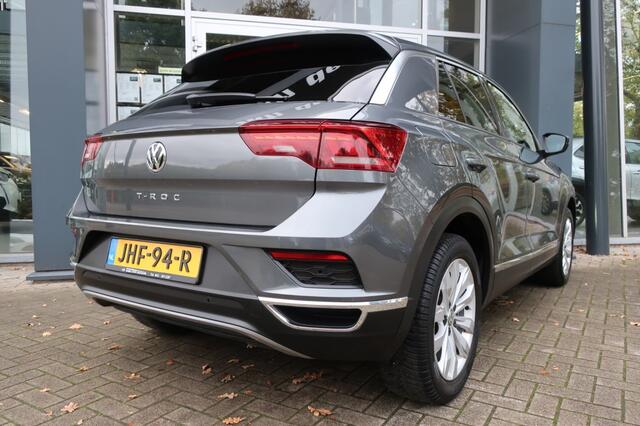 Volkswagen T-Roc 1.5 TSI 150PK, Dode Hoek Monitor, Apple Carplay/ Android Auto, Navi, etc.