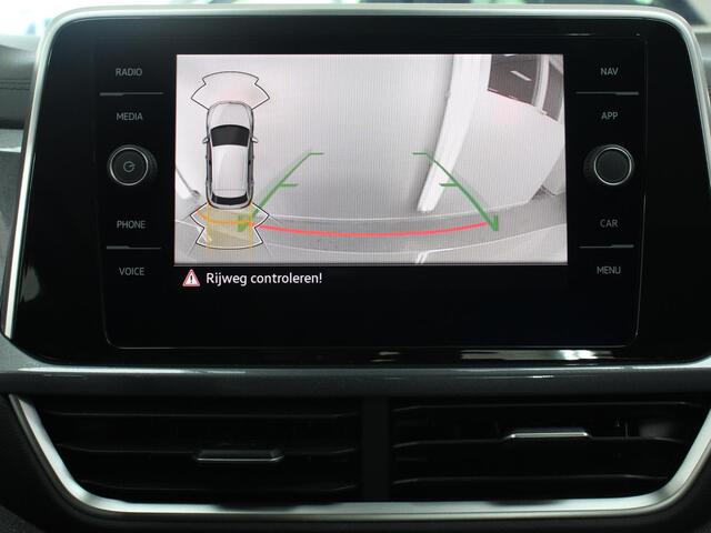 Volkswagen T-Roc 1.5 TSI 150PK DSG Style | Navigatie | Apple Carplay/Android Auto | Camera | Parkeersensoren | Adaptive Cruise Control | Dodehoek Assistent | Elektrische achterklep | Stoel- en stuurverwarming | Full Led | Climate Control | Lichtmetalen velgen