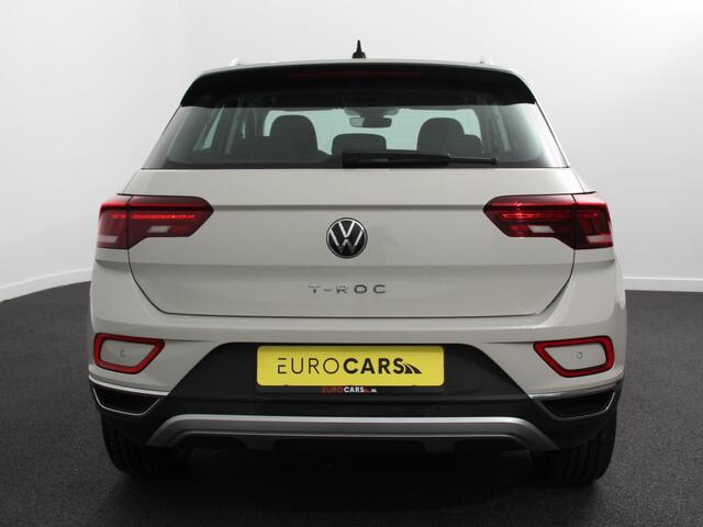 Volkswagen T-Roc 1.5 TSI 150PK DSG Style | Navigatie | Apple Carplay/Android Auto | Camera | Parkeersensoren | Adaptive Cruise Control | Dodehoek Assistent | Elektrische achterklep | Stoel- en stuurverwarming | Full Led | Climate Control | Lichtmetalen velgen