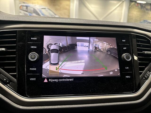 Volkswagen T-Roc 1.5 TSI 150pk DSG Sport Business R · Panoramadak · Camera · Afneembare Trekhaak · Stoelverwarming · Elek. Achterklep · Apple/Android Car Play ·