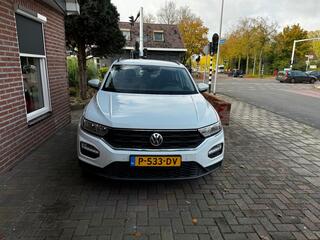 volkswagen-t-roc-1.0-tsi-style